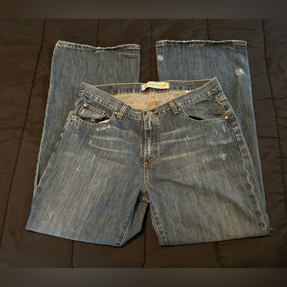 Fossil Men’s Vintage Distressed Rare Dark Wash Bootcut Jeans 36x32